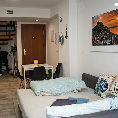 Апартаменты Charming Duplex - Historic Center - 7min To *