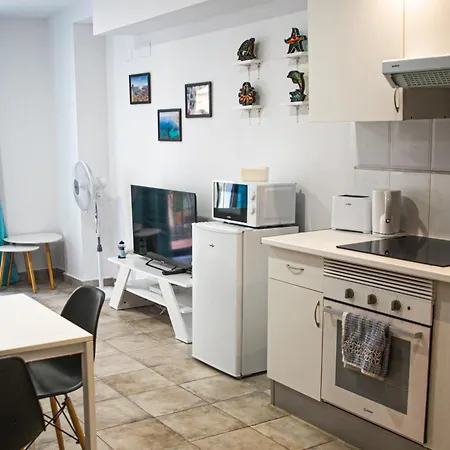 Апартаменты Charming Duplex - Historic Center - 7min To *