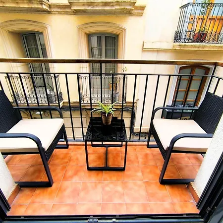 Duplex - 7min To - Historic Center Apartment *