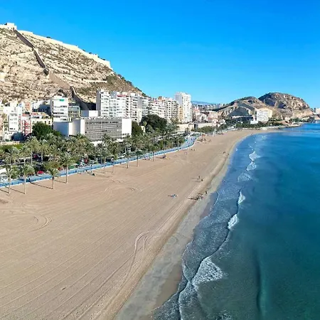 Duplex - 7min To - Historic Center Apartment *