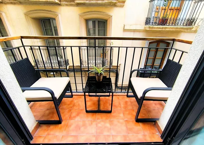 Duplex - 7min To - Historic Center Apartment *